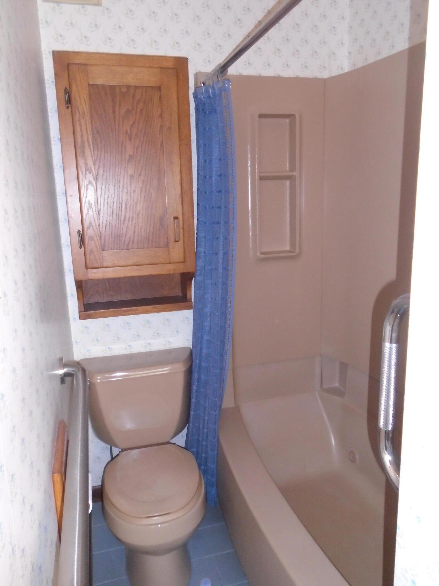 240 Ohio Hill Road Fairfield, ME 04937 - Photo 14 of 28 Attached Primary Bath