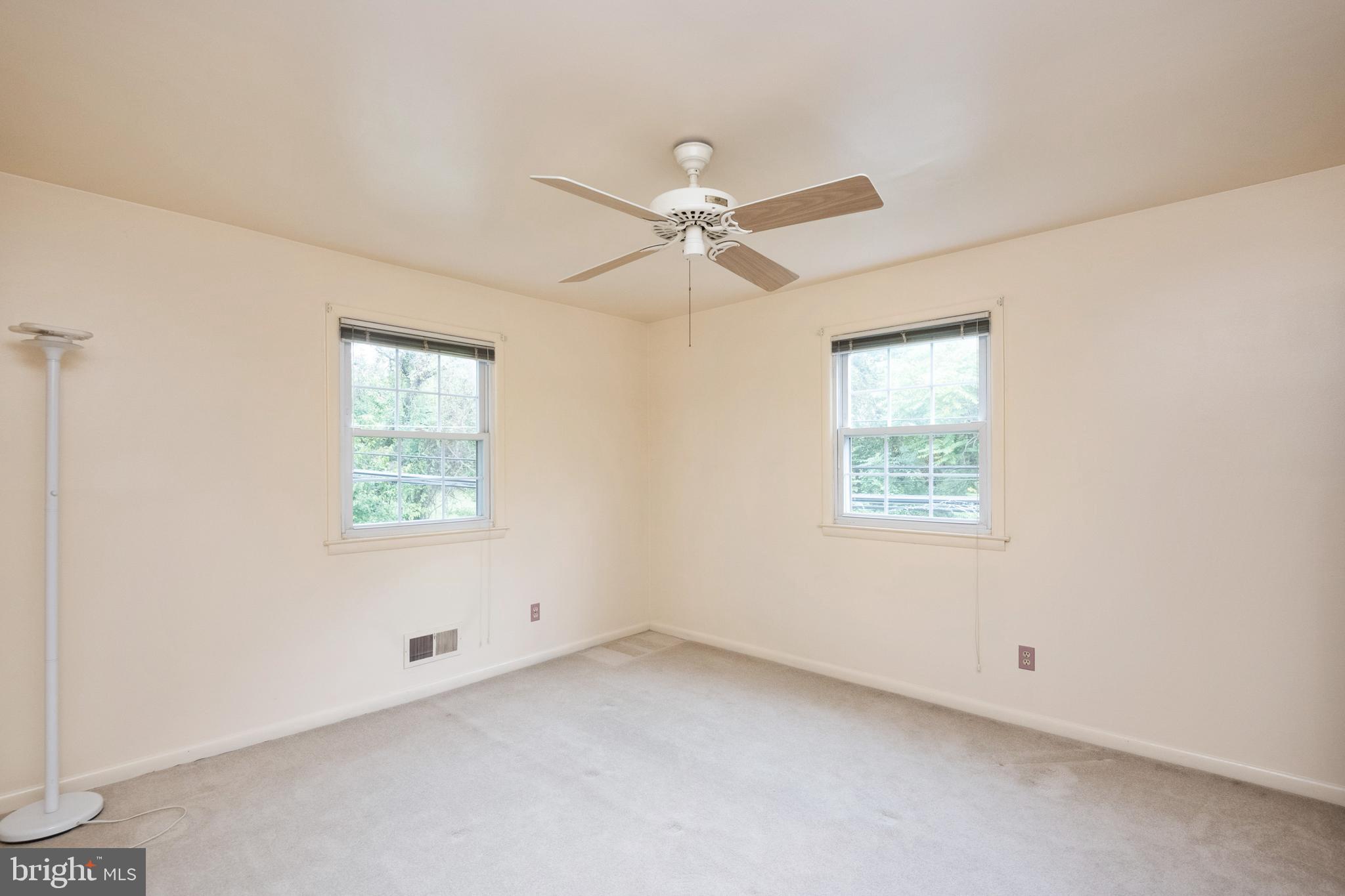 8700 Goldenwood Road Rosedale, MD 21237 - Photo 16 of 35