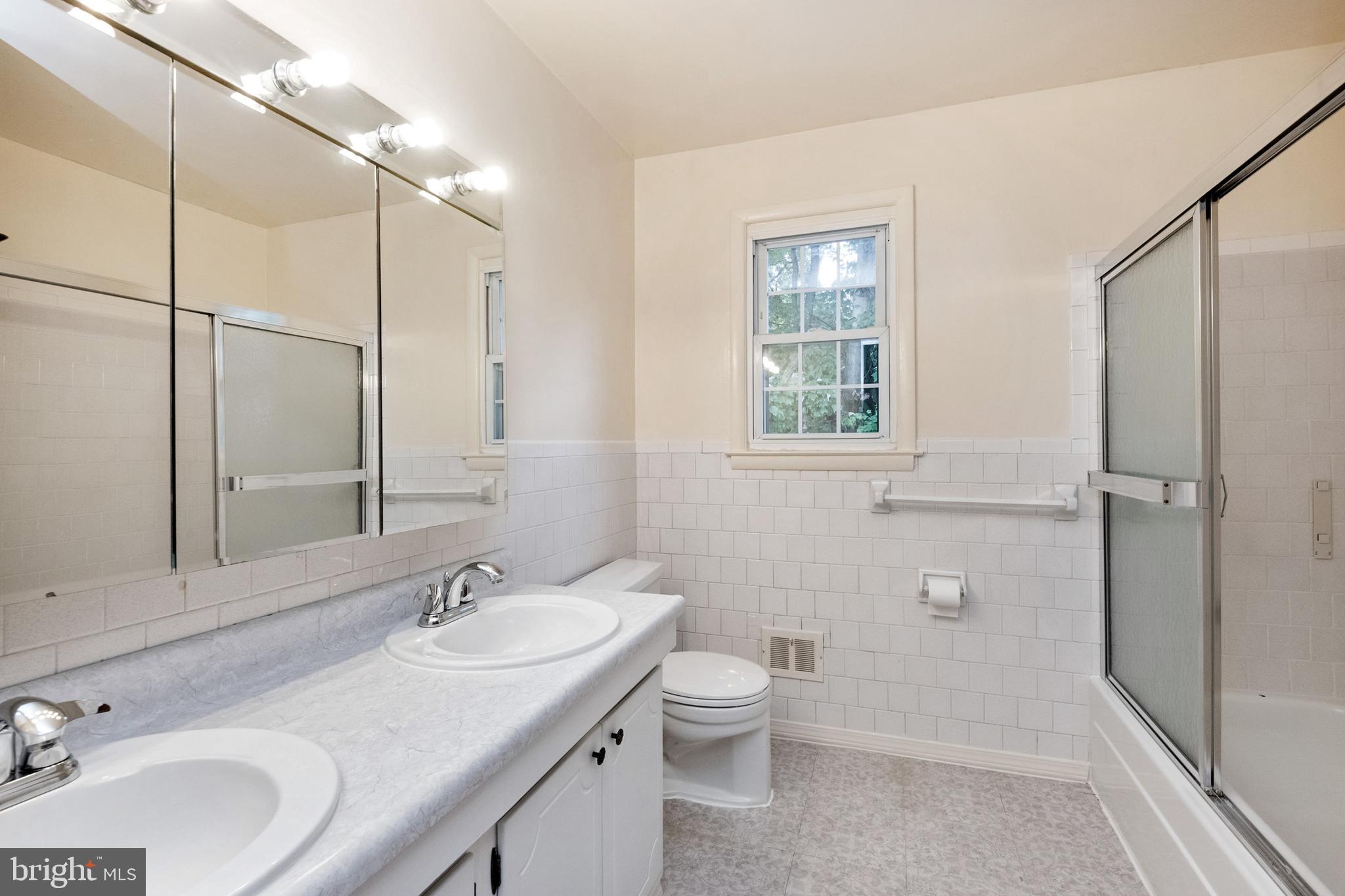 8700 Goldenwood Road Rosedale, MD 21237 - Photo 21 of 35