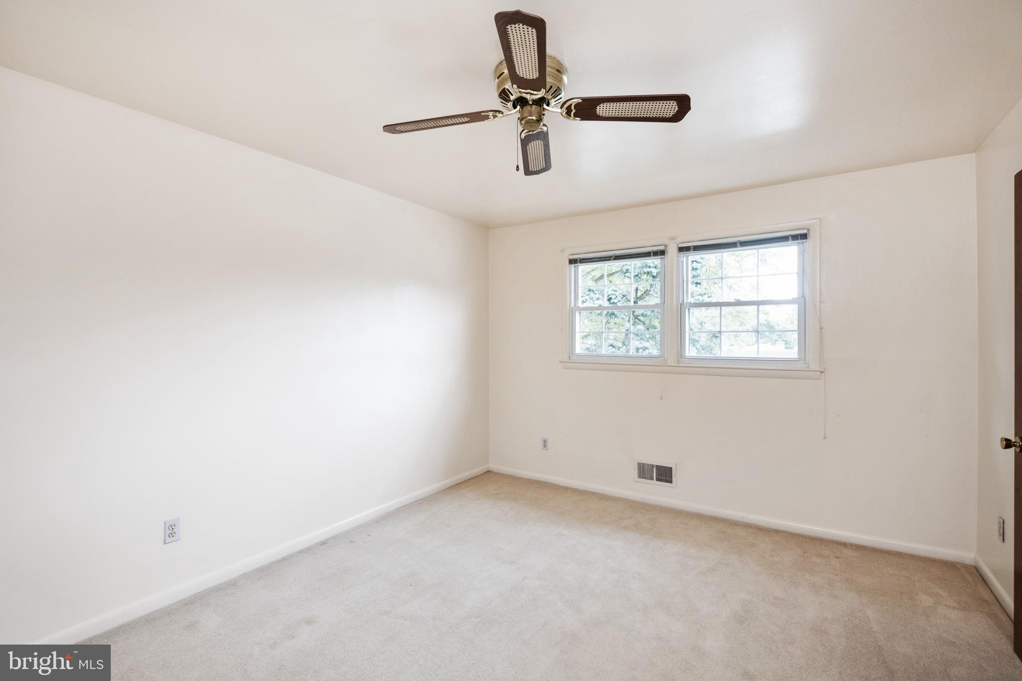 8700 Goldenwood Road Rosedale, MD 21237 - Photo 23 of 35