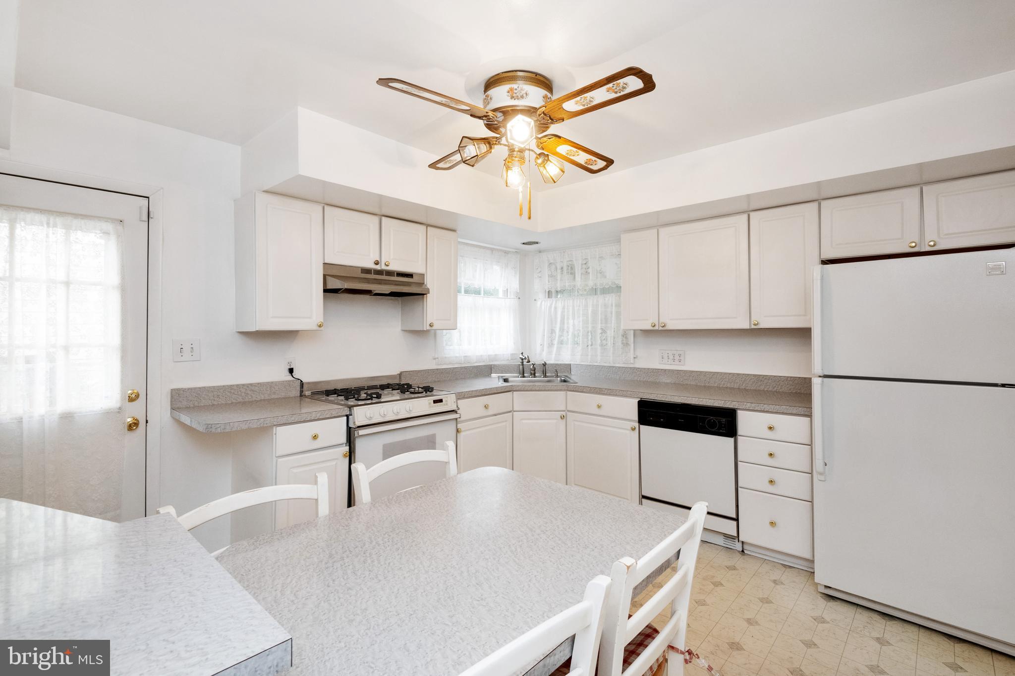 8700 Goldenwood Road Rosedale, MD 21237 - Photo 10 of 35