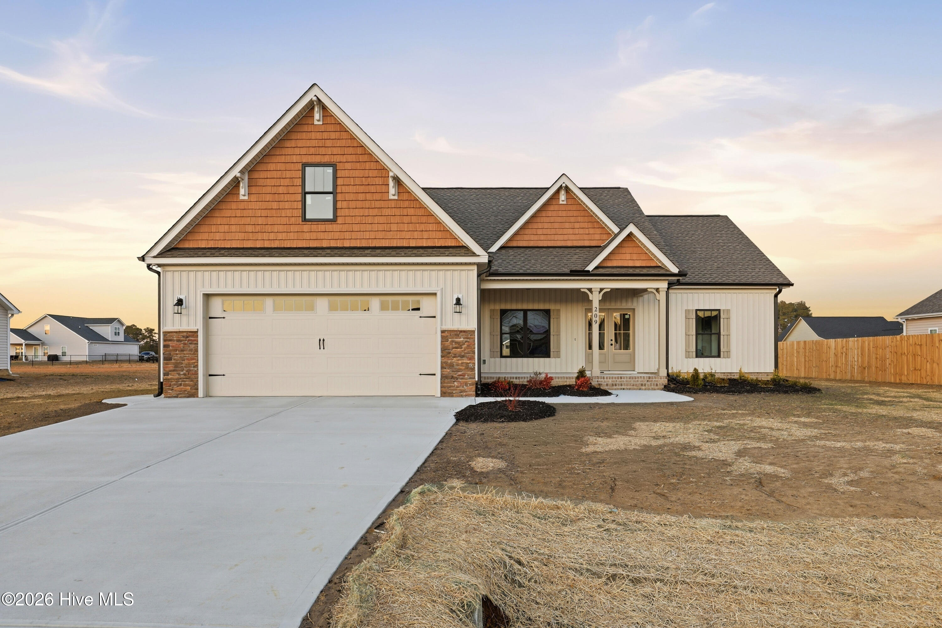 01-209 Rae Dr-1