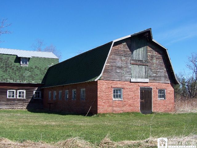 8670 Glasgow Road Pomfret, NY 14063 - Photo 4 of 5