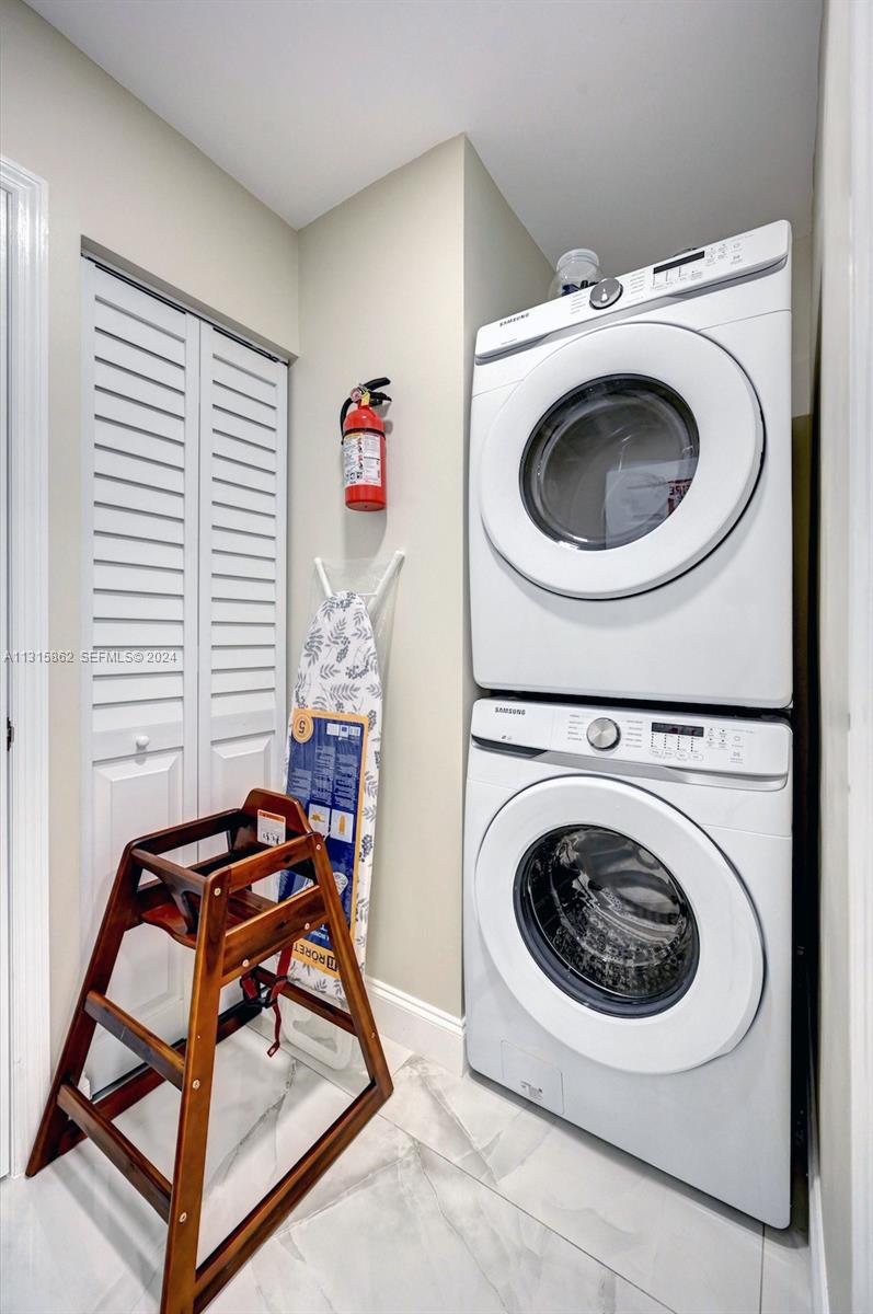 1307 Rodman Street Hollywood, FL 33019 - Photo 29 of 38