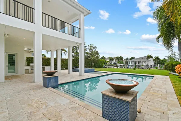 $6,999,000 | 13965 Willow Cay Drive, Juno Beach, FL 33408