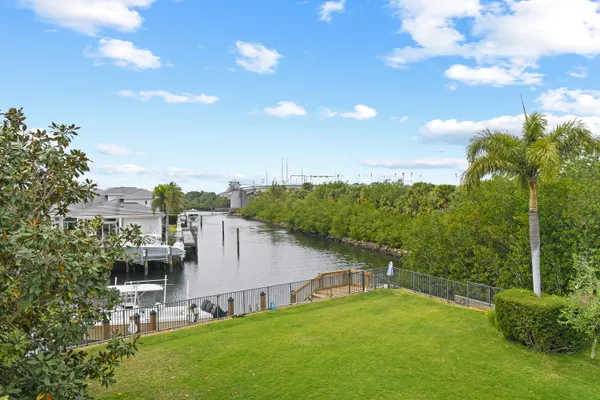$6,999,000 | 13965 Willow Cay Drive, Juno Beach, FL 33408