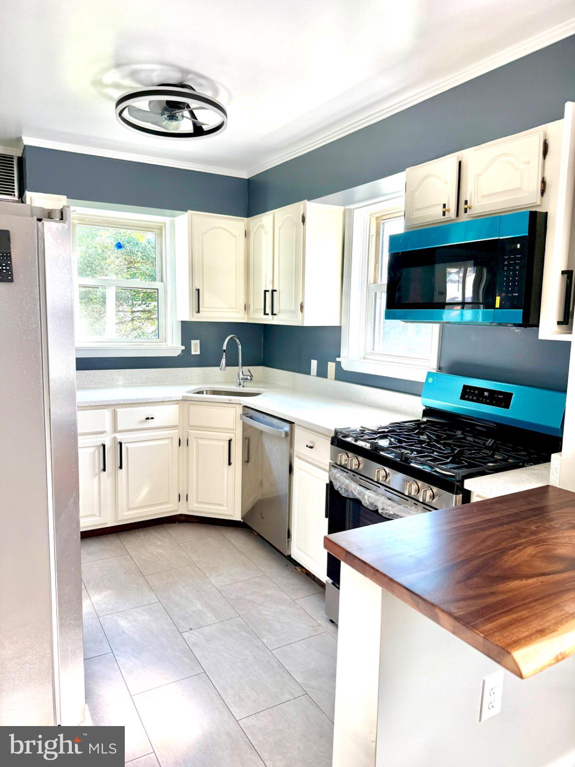 2806 Emerald Road Baltimore, MD 21234 - Photo 3 of 6 Beautiful Updated Chef's Kitchen