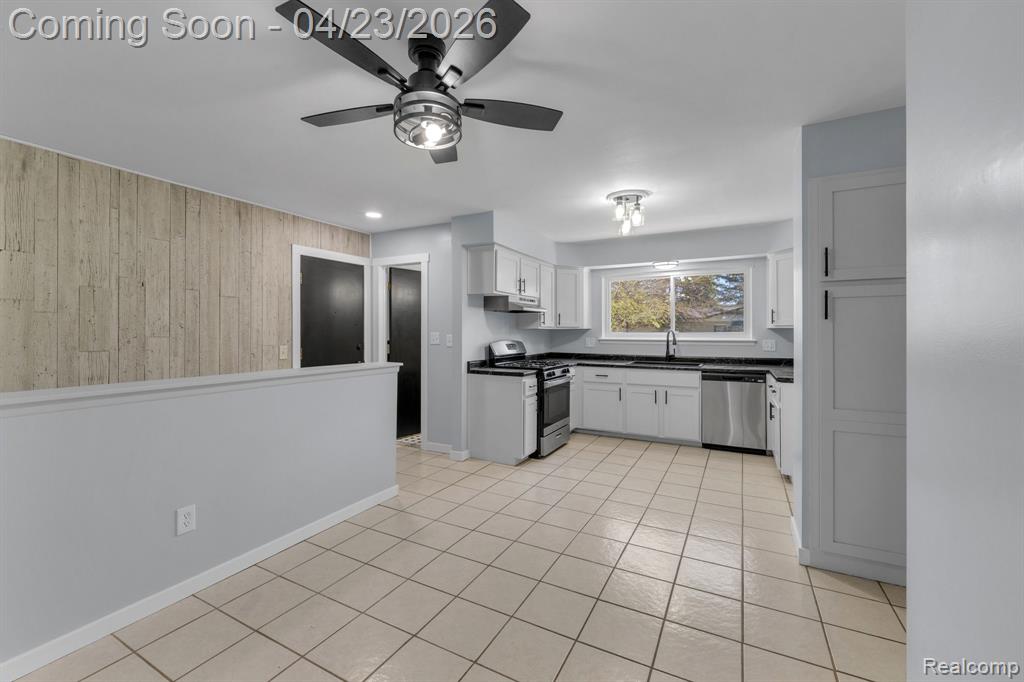 26211 Ross Street Inkster, MI 48141 - Photo 13 of 52 Gallery Image 13