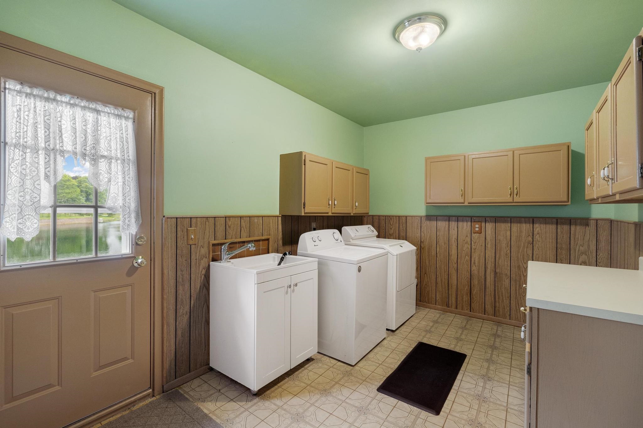 54441 Mound Road Utica, MI 48316 - Photo 26 of 68 50180458-05BEDC58-C2D9-41D9-90AE-319445B5CAAB.JPG