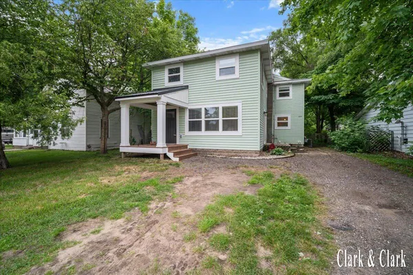 $319,900 | 214 Lincoln Street, Howard City, MI 49329