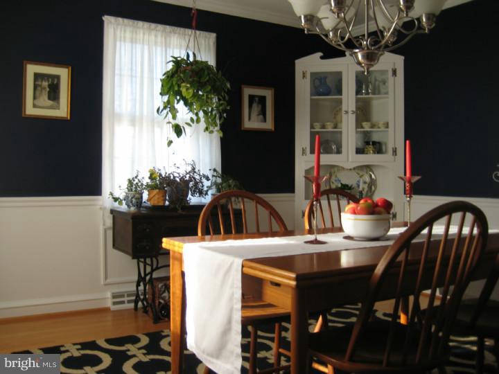318 Hampton Road Wilmington, DE 19803 - Photo 9 of 25 Dining Room