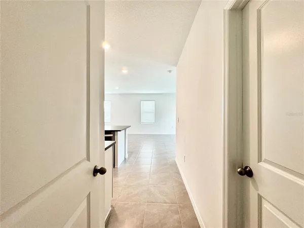 $2,695 | 35629 Kinsey Point, Zephyrhills, FL 33541