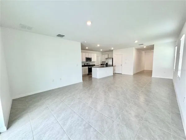 $2,695 | 35629 Kinsey Point, Zephyrhills, FL 33541