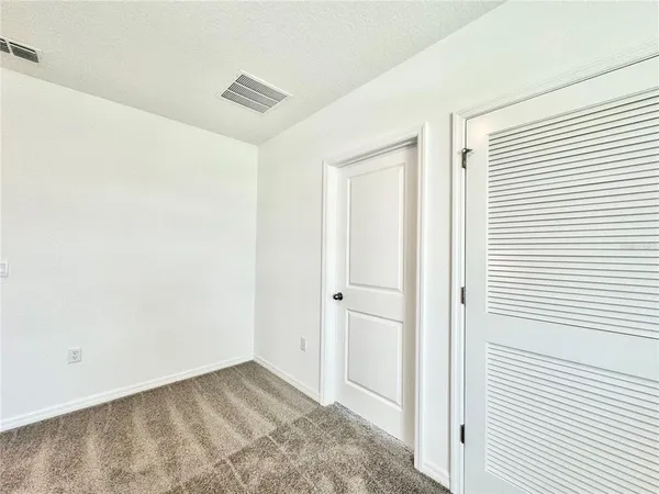 $2,695 | 35629 Kinsey Point, Zephyrhills, FL 33541