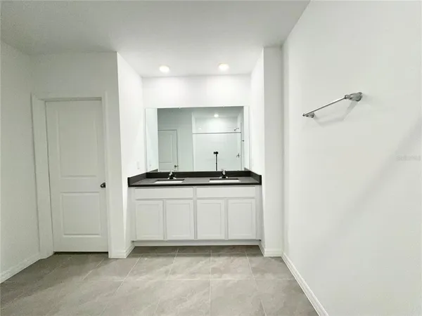 $2,695 | 35629 Kinsey Point, Zephyrhills, FL 33541