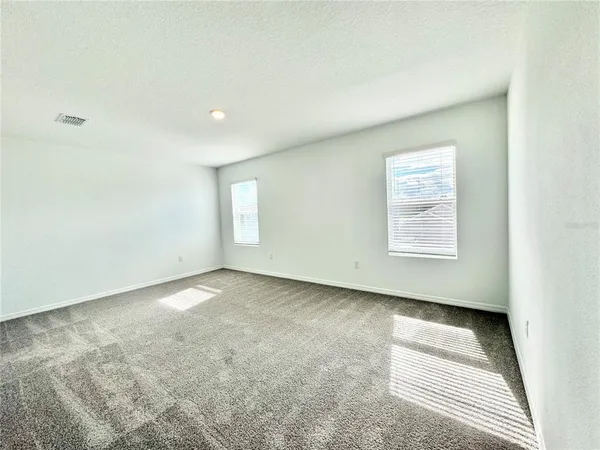 $2,695 | 35629 Kinsey Point, Zephyrhills, FL 33541