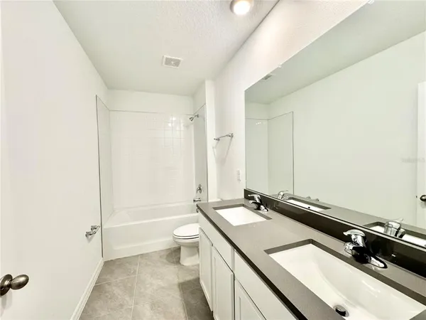 $2,695 | 35629 Kinsey Point, Zephyrhills, FL 33541