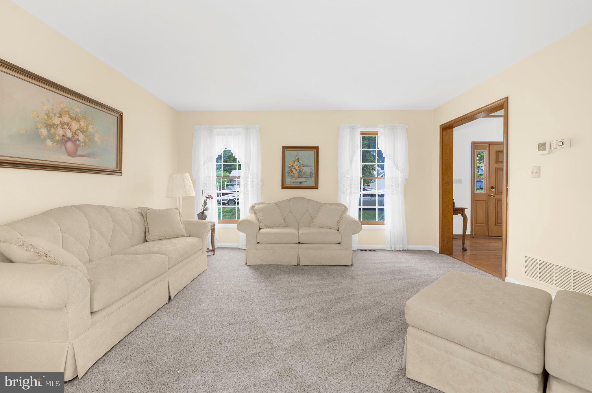 63 Church Road Arnold, MD 21012 - Photo 12 of 58 Formal Living Room