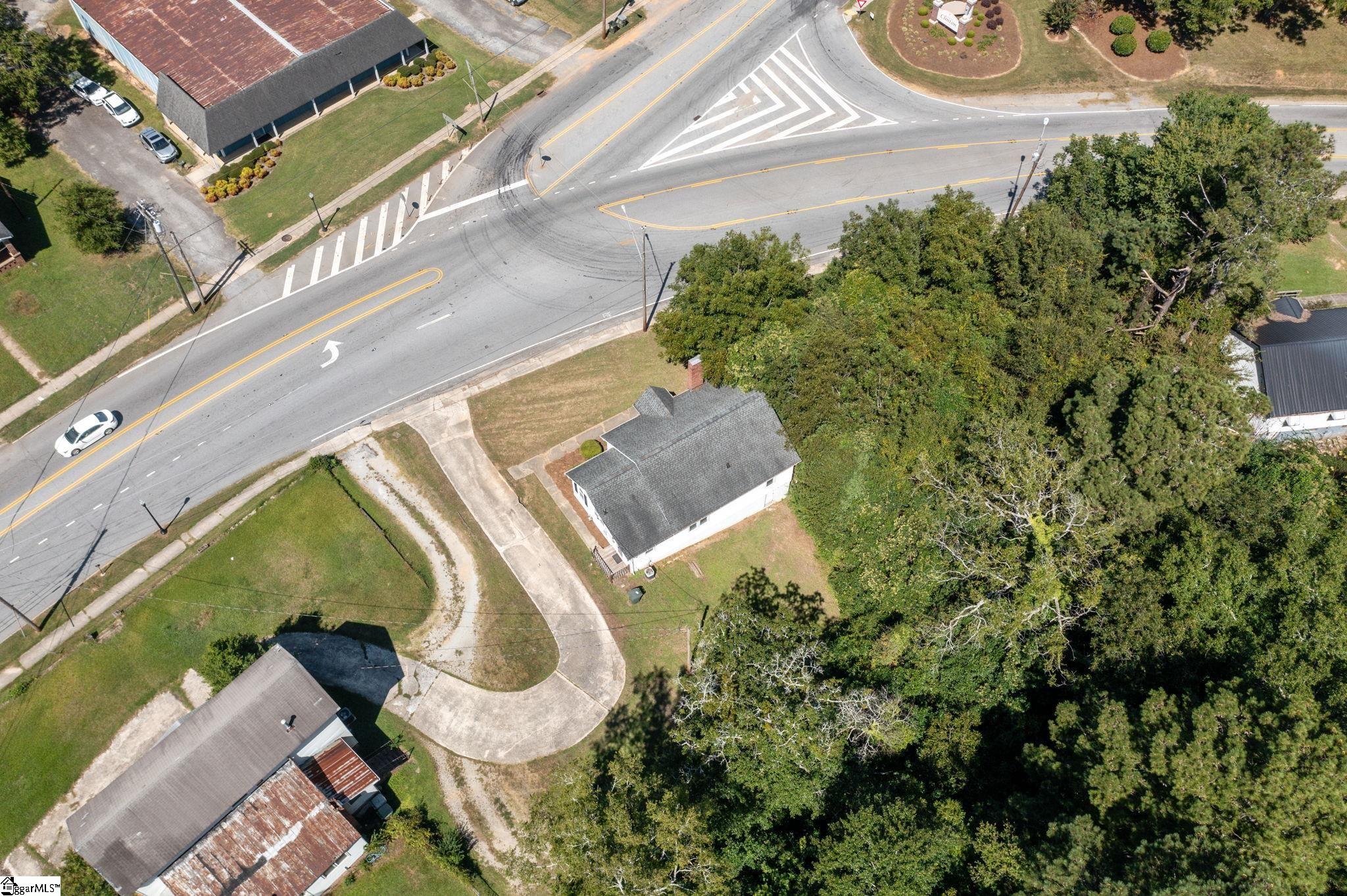 514 North Broad Street Clinton, SC 29325 - Photo 19 of 21