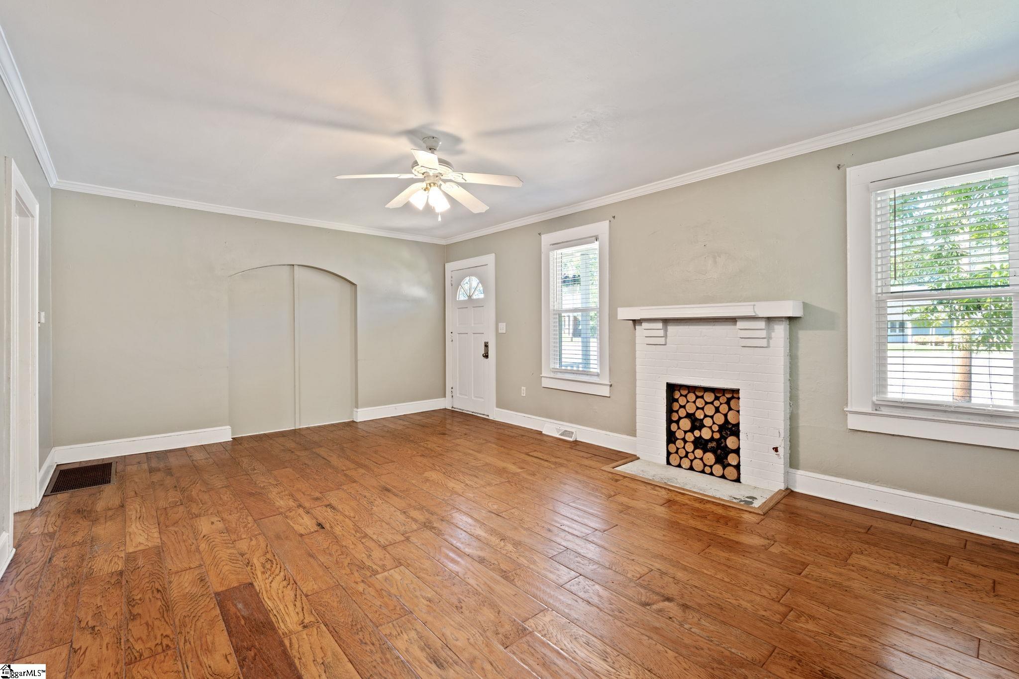 514 North Broad Street Clinton, SC 29325 - Photo 5 of 21