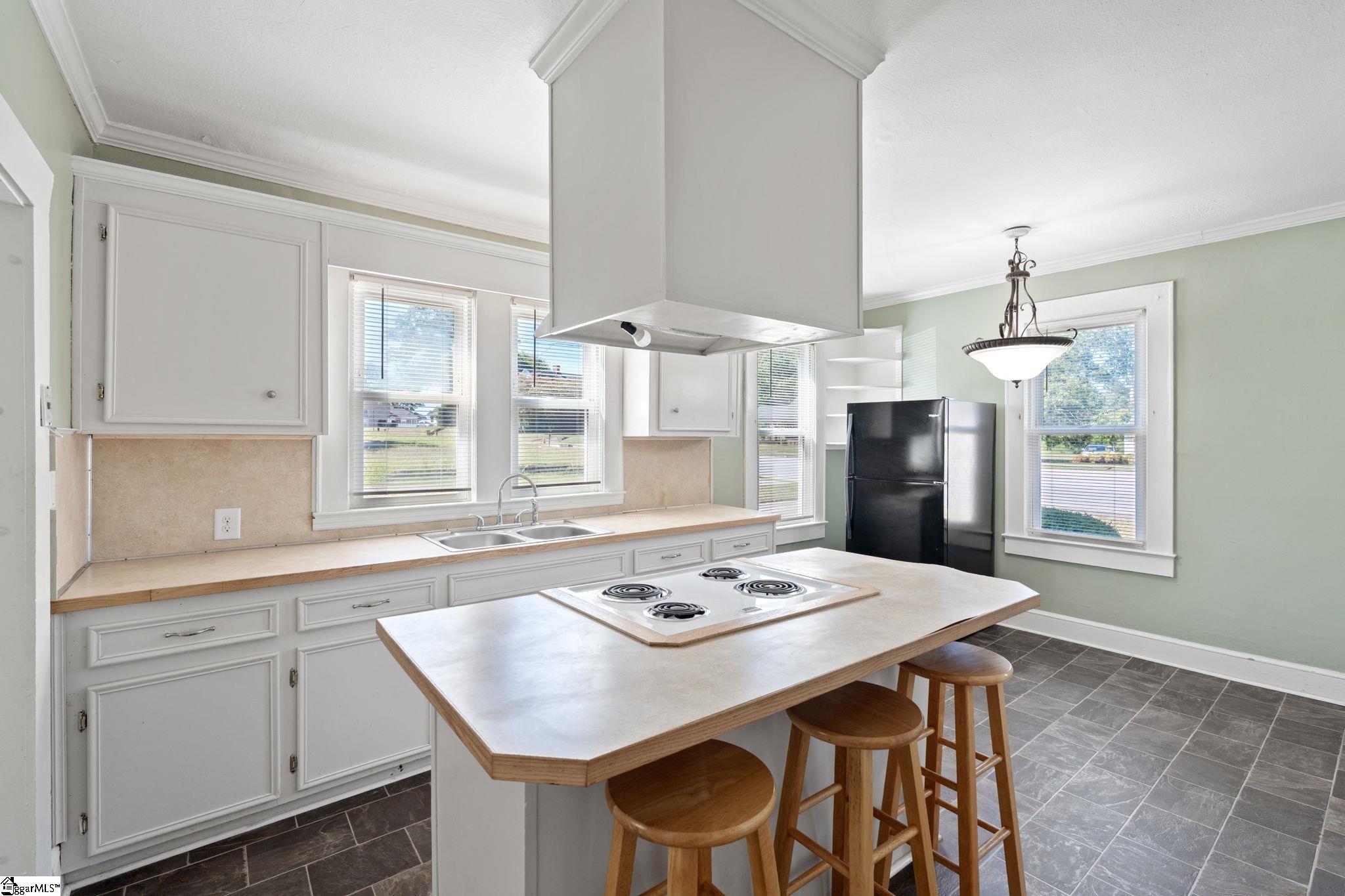 514 North Broad Street Clinton, SC 29325 - Photo 8 of 21