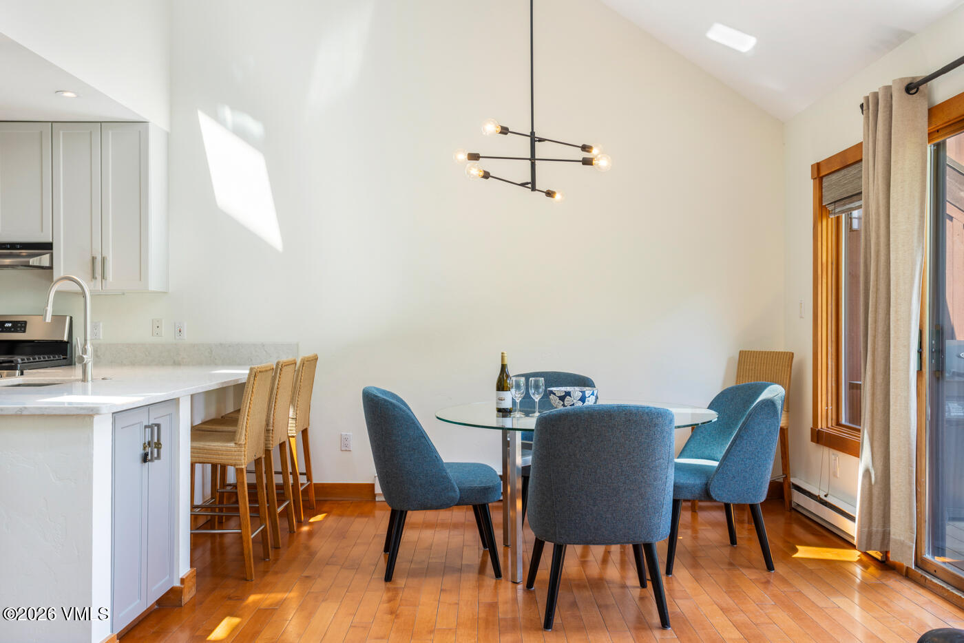 2875 Manns Ranch Road, Unit J2 Vail, CO 81657 - Photo 11 of 22 Dining