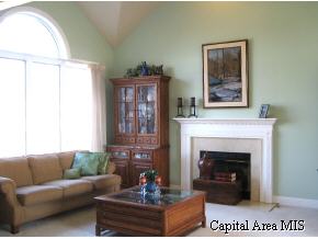 4604 Blackwolf Road Springfield, IL 62711 - Photo 4 of 9