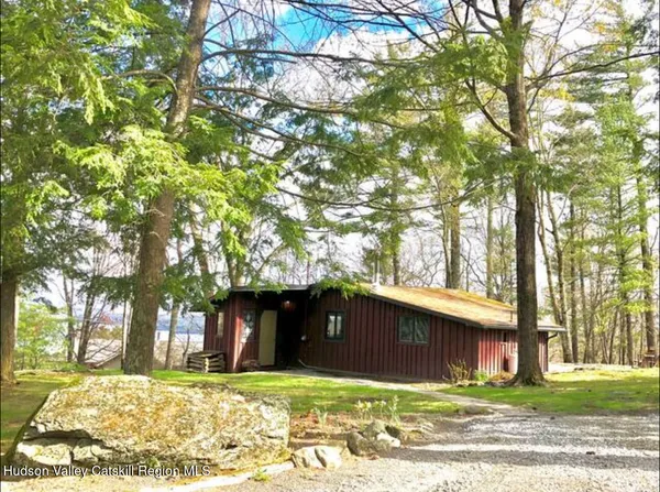 $2,450 | 195 Glenford Wittenberg Road, Glenford, NY 12433