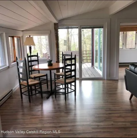 $2,450 | 195 Glenford Wittenberg Road, Glenford, NY 12433