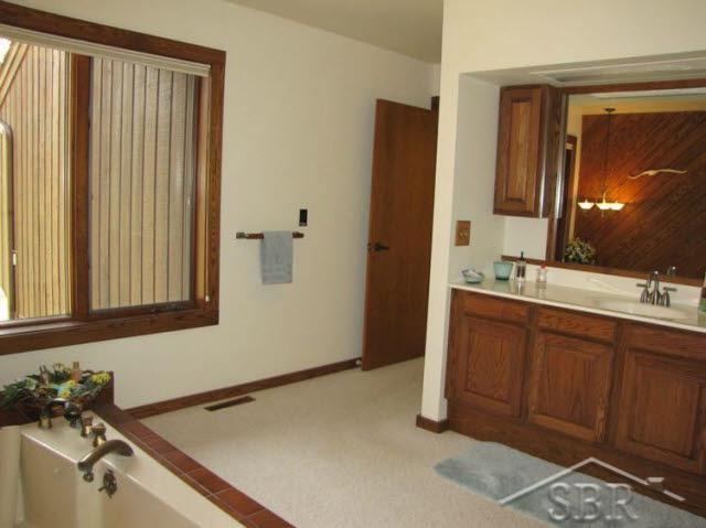 4588 North Raucholz Road Hemlock, MI 48626 - Photo 15 of 28 20361990-14.JPG