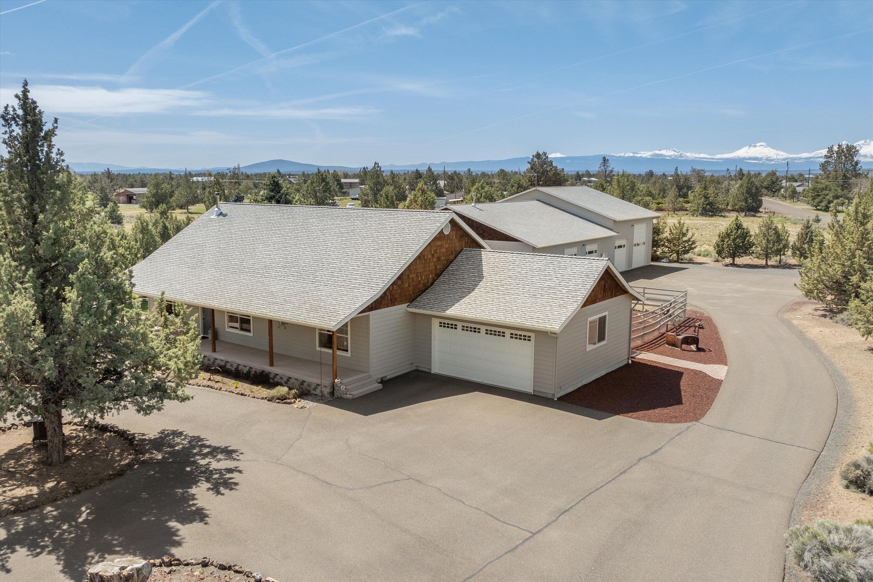 5585 Southwest Rim Road Terrebonne, OR 97760 - Photo 2 of 48 5585 SW Rim