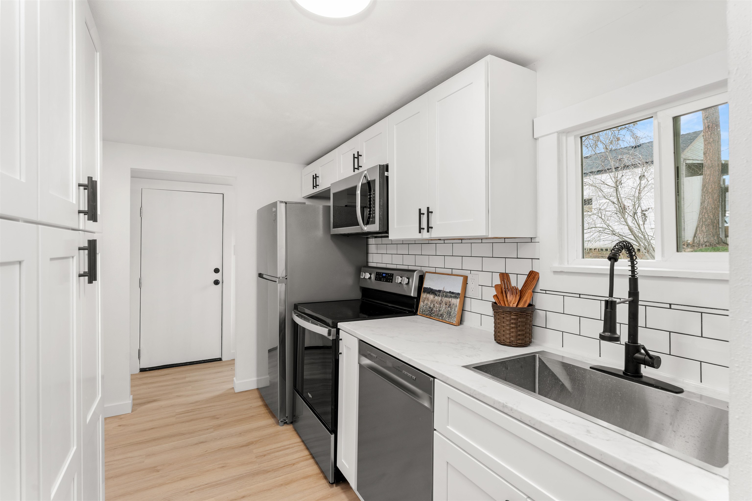 617 South Farr Road Spokane Valley, WA 99206 - Photo 12 of 44 Gallery Image 12