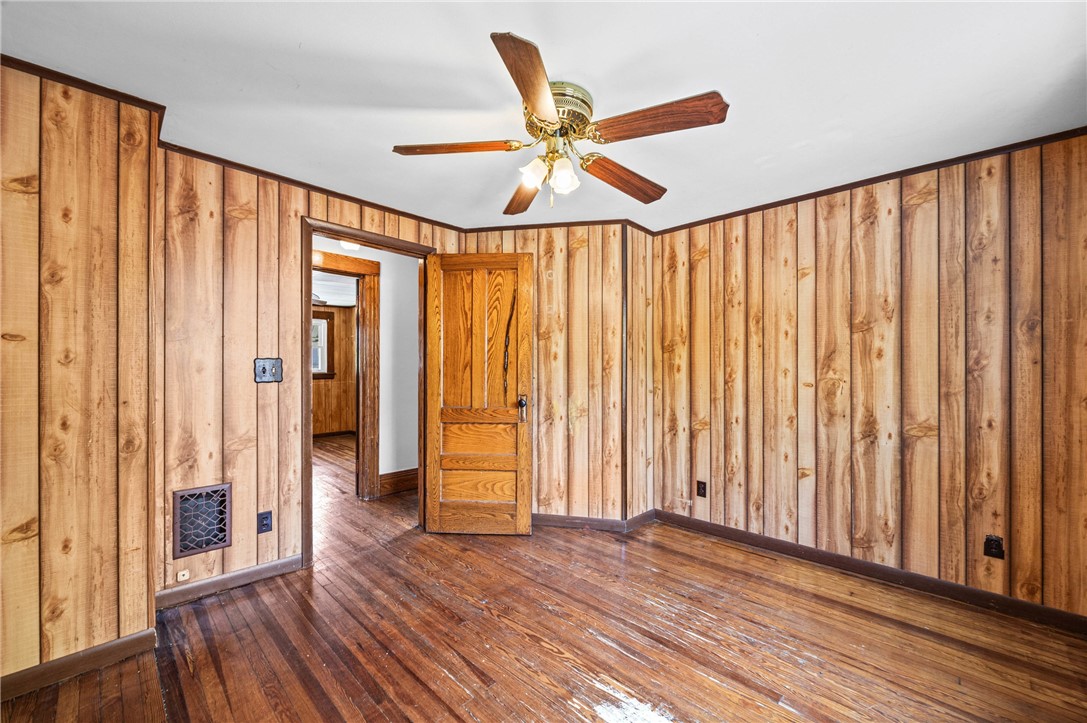 3989 Lake Avenue Rochester, NY 14612 - Photo 33 of 44