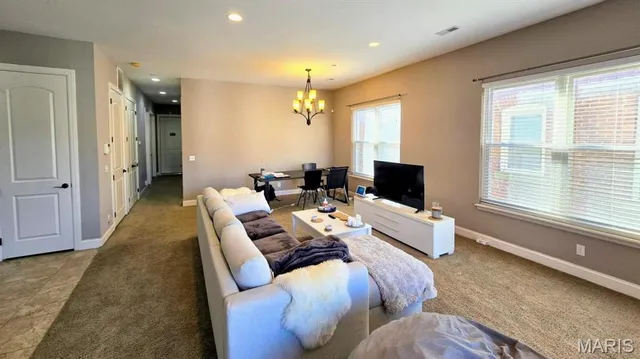 $1,145,000 | 6416 Cates Avenue, St. Louis, MO 63130