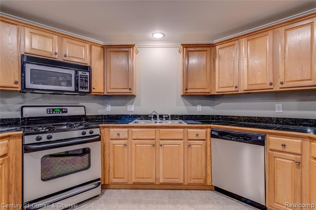 1335 North Livernois Road Rochester Hills, MI 48306 - Photo 46 of 56