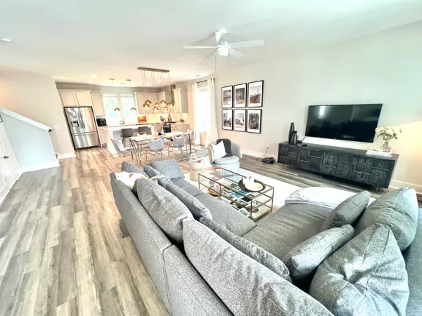 $2,995 | 1715 Indy Drive, North Charleston, SC 29405