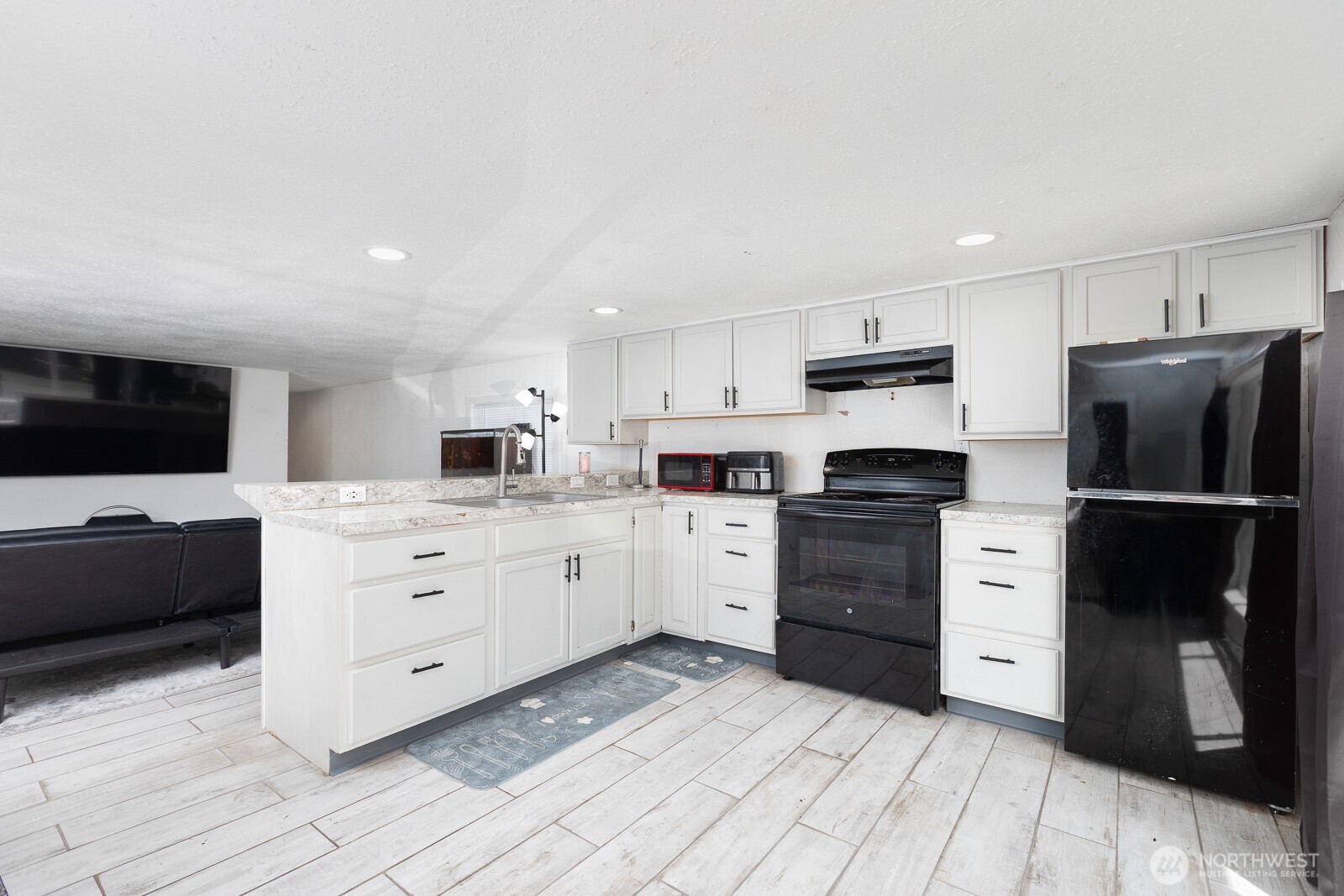 5705 Littlerock Road Southwest, Unit 15 Tumwater, WA 98512 - Photo 6 of 23 Gallery Image 6