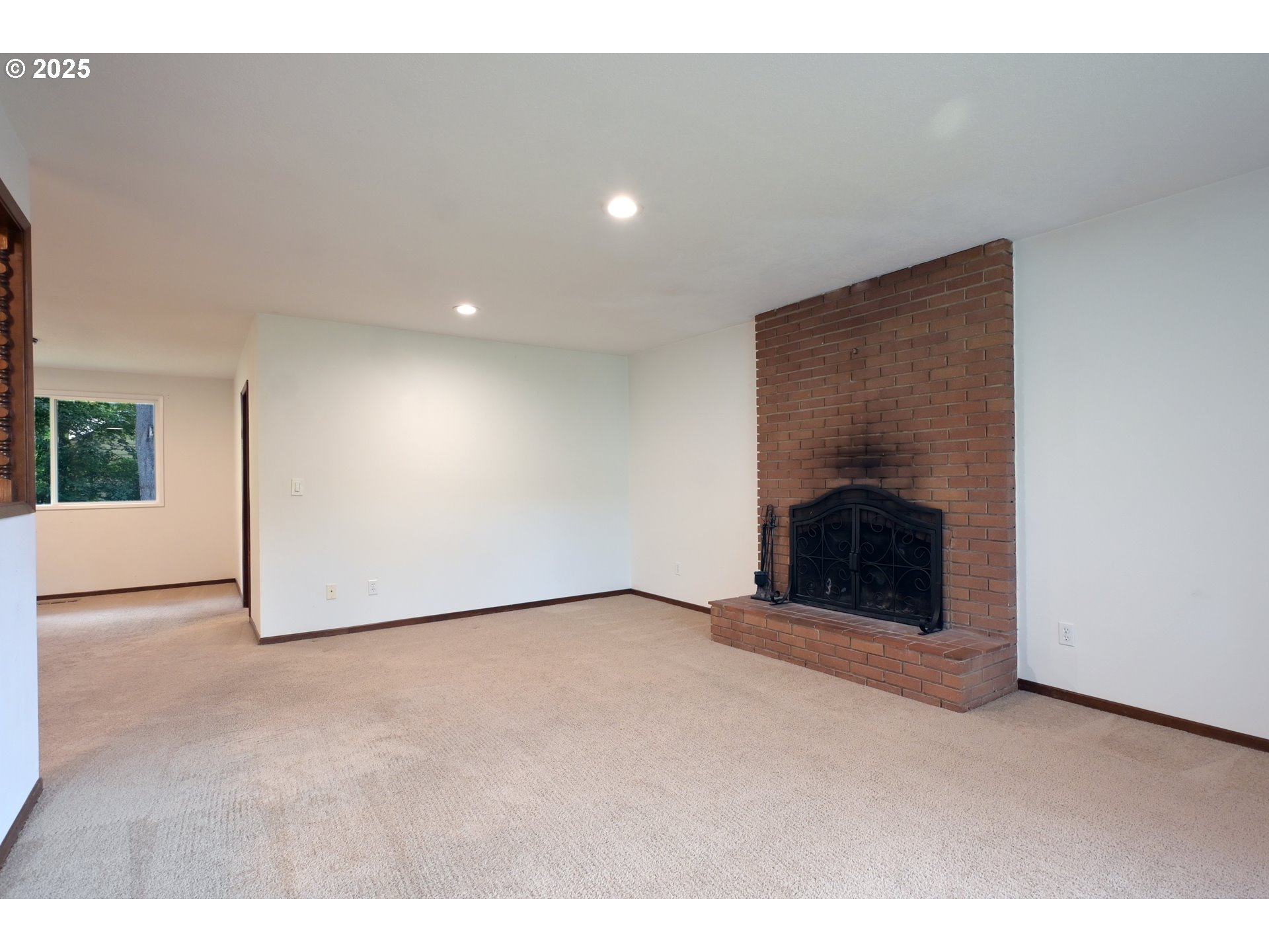 16280 Southwest Ellerson Street Beaverton, OR 97007 - Photo 6 of 26 Gallery Image 6
