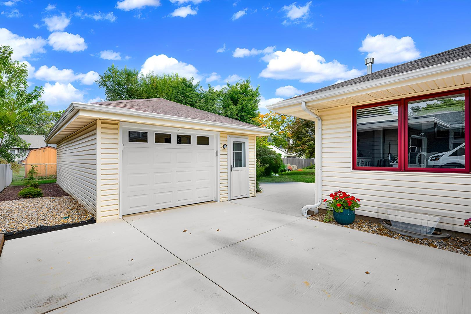 6 Wilmette Drive Normal, IL 61761 - Photo 38 of 50