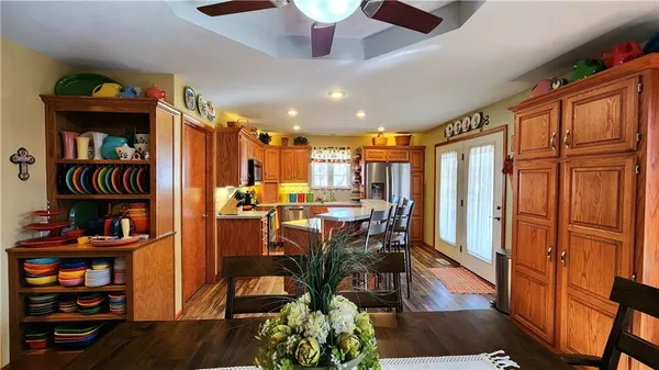 $400,000 | 986 Owl Creek Parkway, Odessa, MO 64076