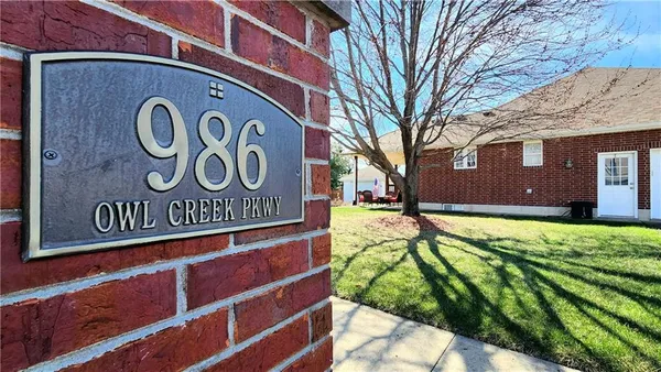 $400,000 | 986 Owl Creek Parkway, Odessa, MO 64076