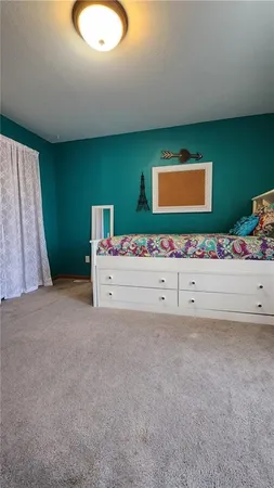 $400,000 | 986 Owl Creek Parkway, Odessa, MO 64076