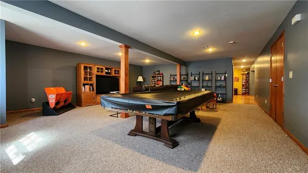 $400,000 | 986 Owl Creek Parkway, Odessa, MO 64076