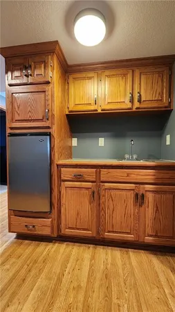 $400,000 | 986 Owl Creek Parkway, Odessa, MO 64076