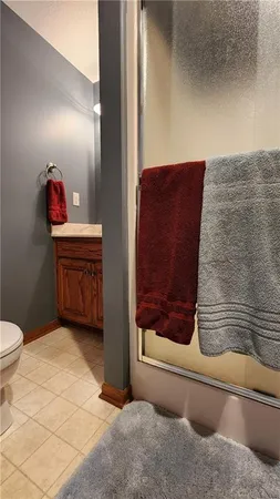 $400,000 | 986 Owl Creek Parkway, Odessa, MO 64076