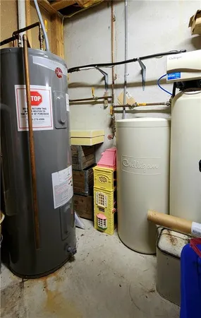 $400,000 | 986 Owl Creek Parkway, Odessa, MO 64076