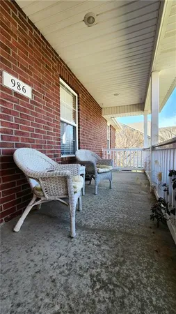 $400,000 | 986 Owl Creek Parkway, Odessa, MO 64076