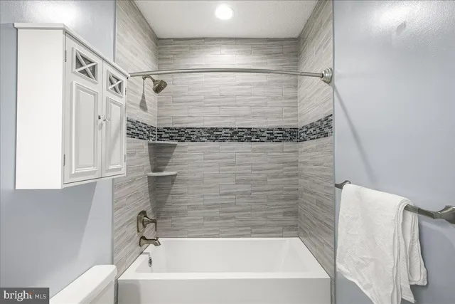 $335,000 | 267 South Pickett Street, Unit 102, Alexandria, VA 22304