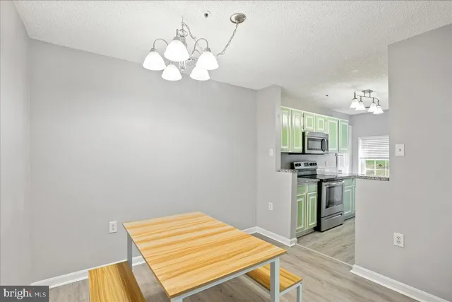 $335,000 | 267 South Pickett Street, Unit 102, Alexandria, VA 22304