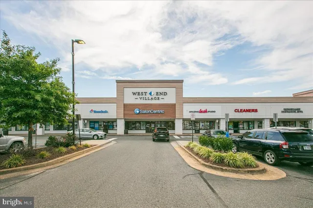 $335,000 | 267 South Pickett Street, Unit 102, Alexandria, VA 22304